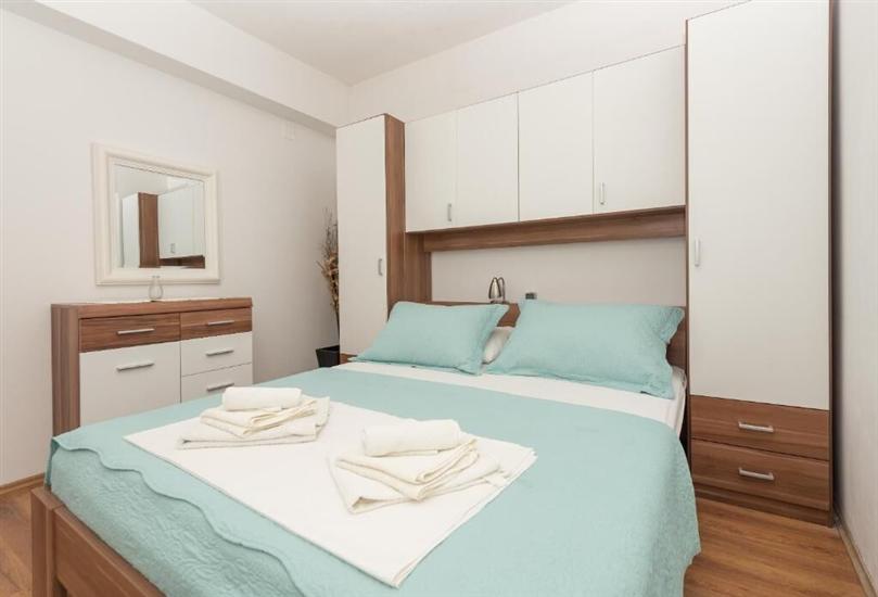 Apartment A4, for 8 persons