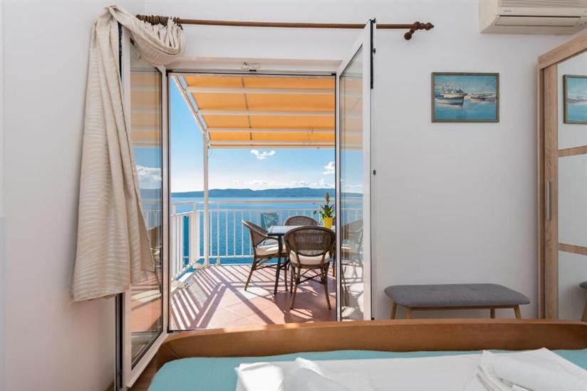 Apartment A4, for 8 persons