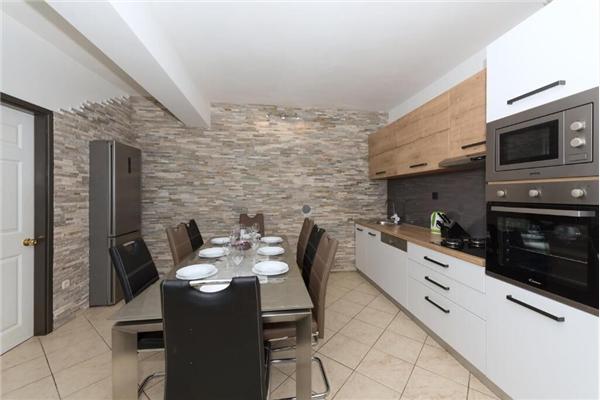 Apartman A4, na 8 osebe