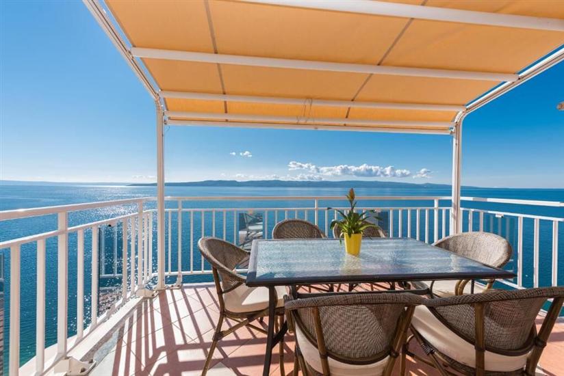 Apartment A4, for 8 persons