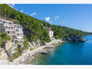 Apartmaji Sun and beach Brela, Kvadratura 40,00 m2, Oddaljenost od morja 10 m