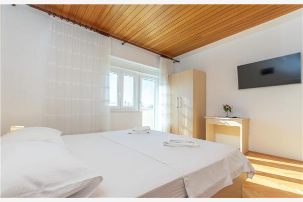 Apartment A3, for 5 persons