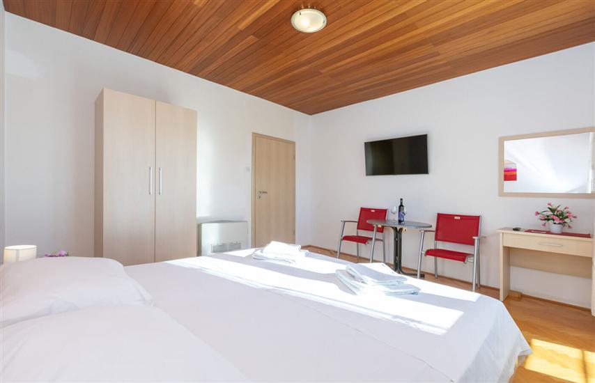 Apartment A3, for 5 persons