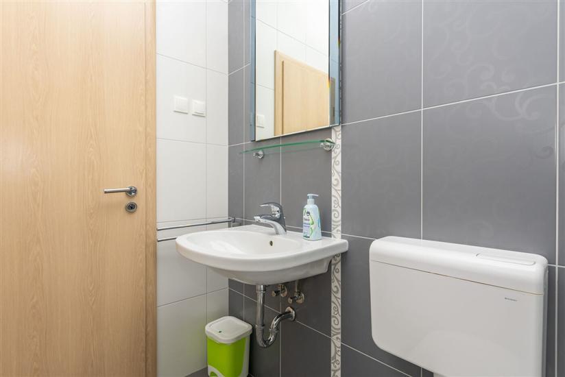 Apartment A3, for 5 persons