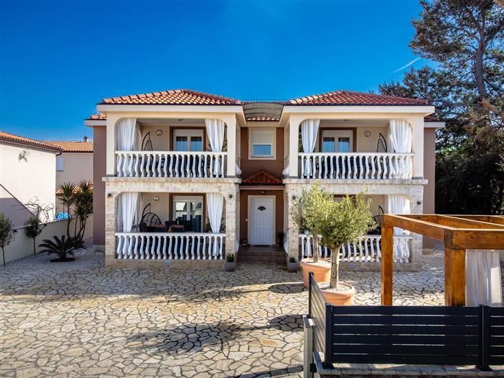 Apartments Quercus