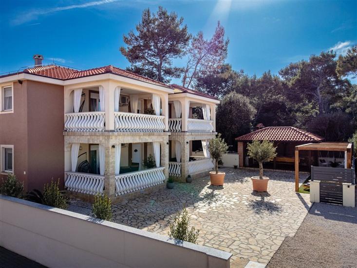 Apartments Quercus