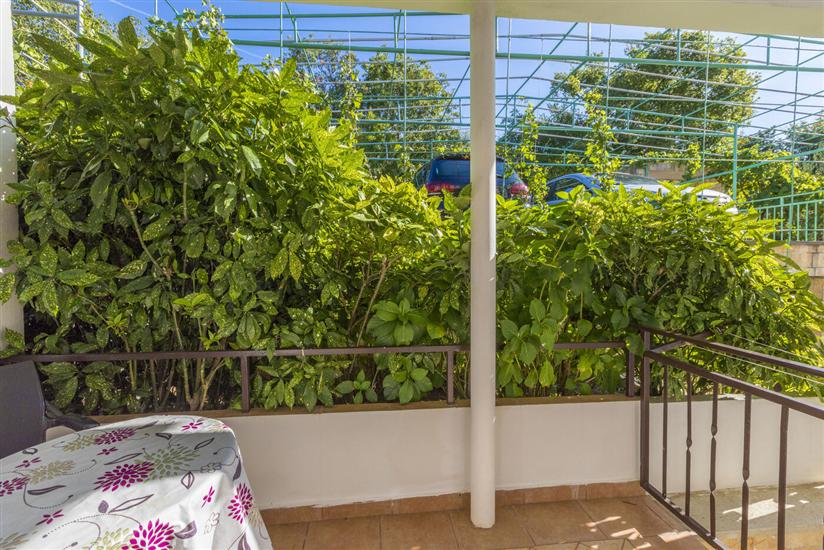 Room S1, for 2 persons