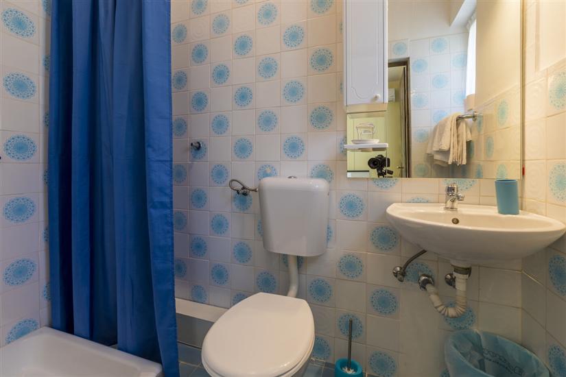 Room S2, for 2 persons