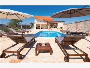 Villa Kristina Sukosan (Zadar), Size 162.00 m2, Accommodation with pool