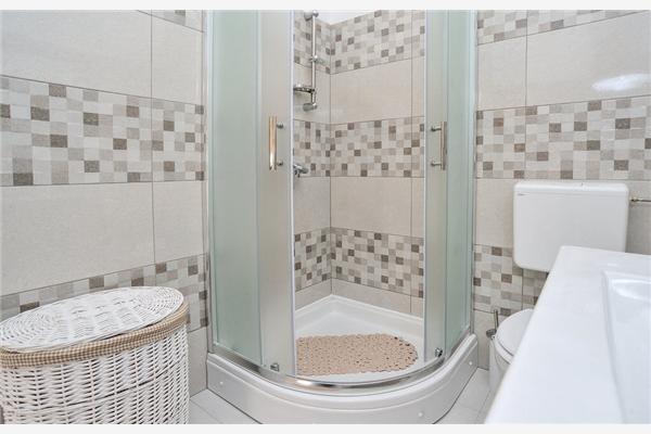 House K1, for 12 persons