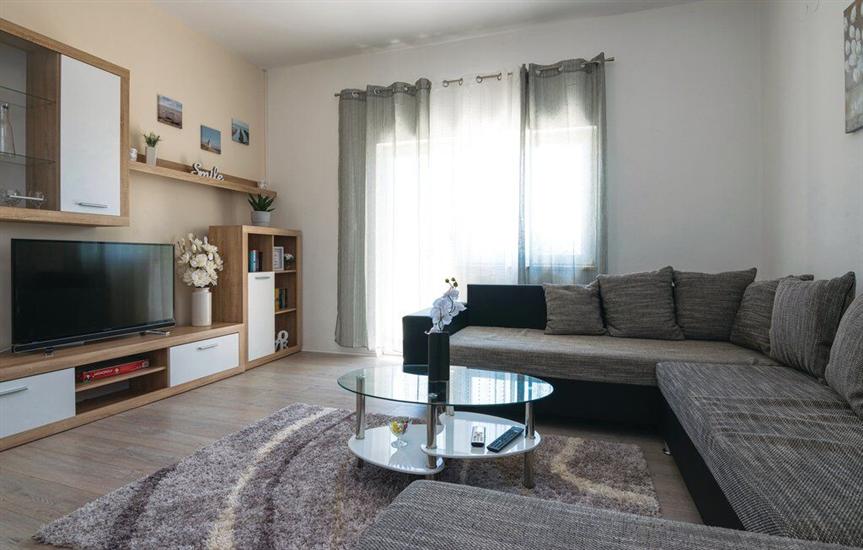 House K1, for 12 persons