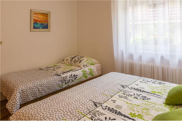 House K1, for 8 persons