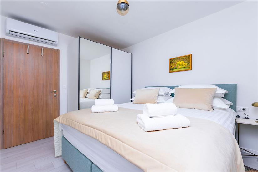 House K1, for 8 persons