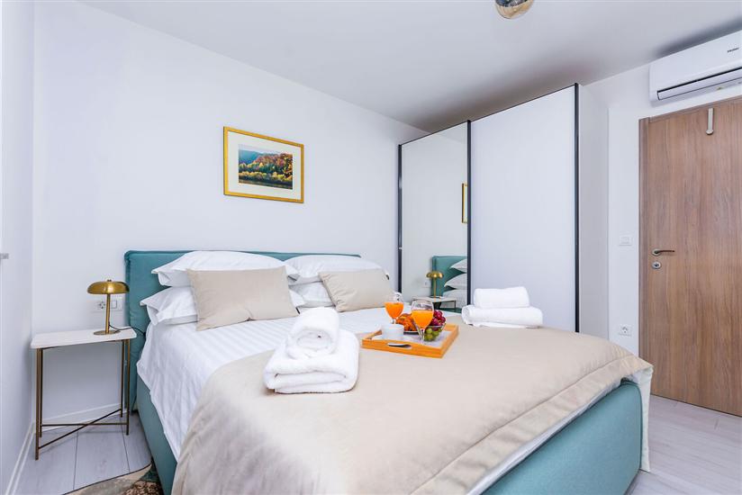 House K1, for 8 persons