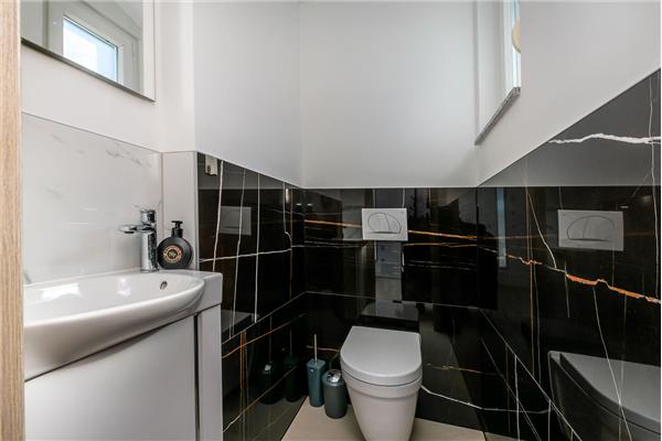 House K1, for 8 persons