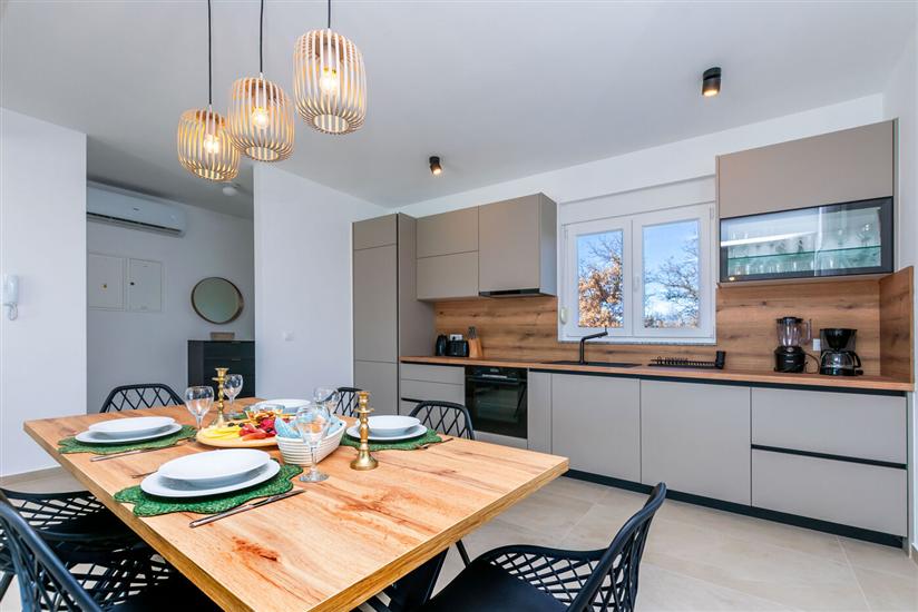 House K1, for 8 persons