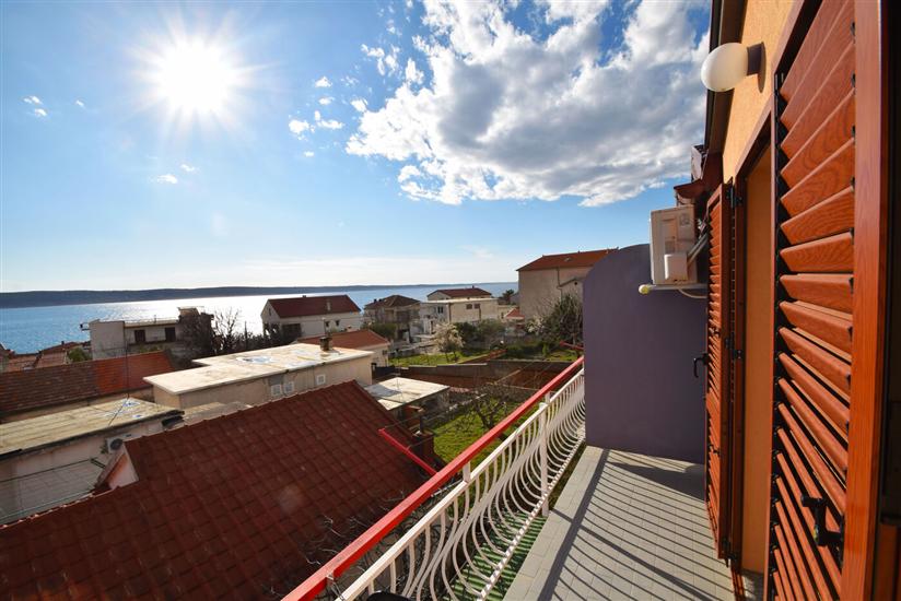 Apartments and Rooms Mirja