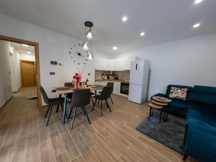 House K1, for 8 persons