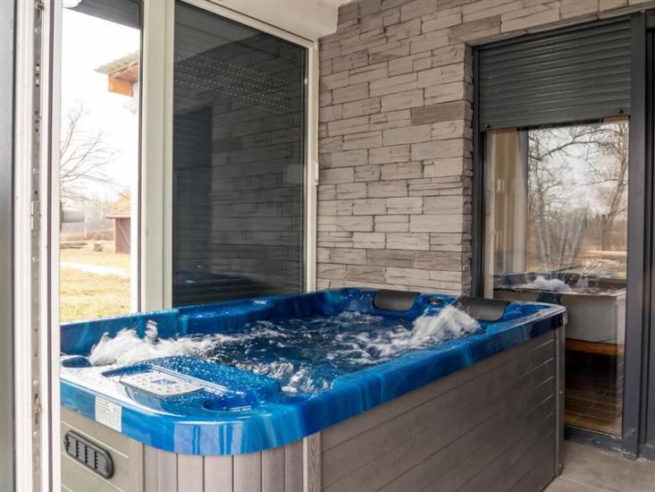 House K1, for 8 persons