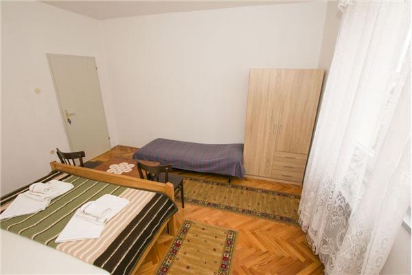 Apartment A1, for 5 persons