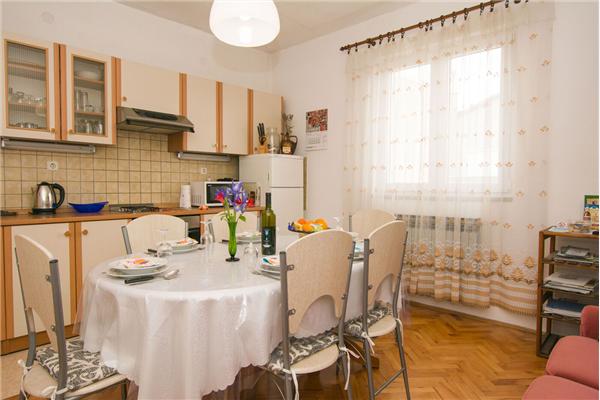 Apartment A1, for 5 persons