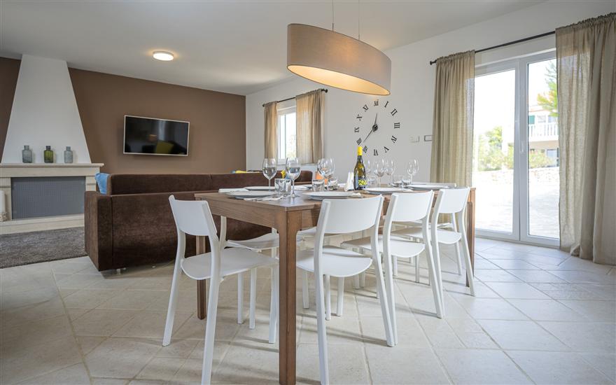 House K1, for 10 persons