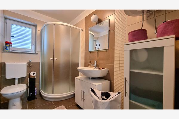 Apartment A4, for 8 persons