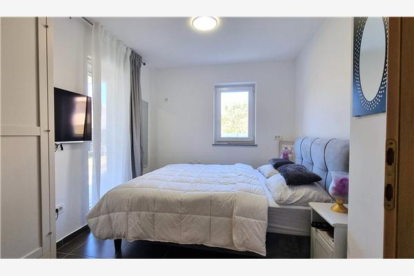 Apartment A4, for 8 persons