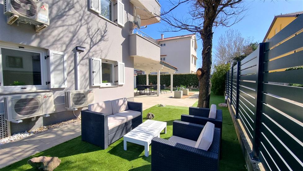 Apartment A4, for 8 persons