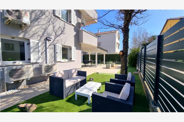 Apartment A4, for 8 persons