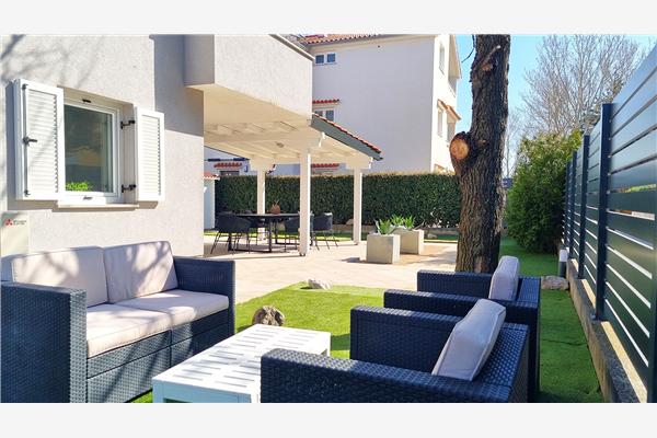 Apartment A4, for 8 persons