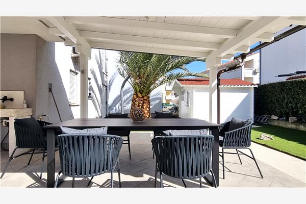 Apartment A4, for 8 persons