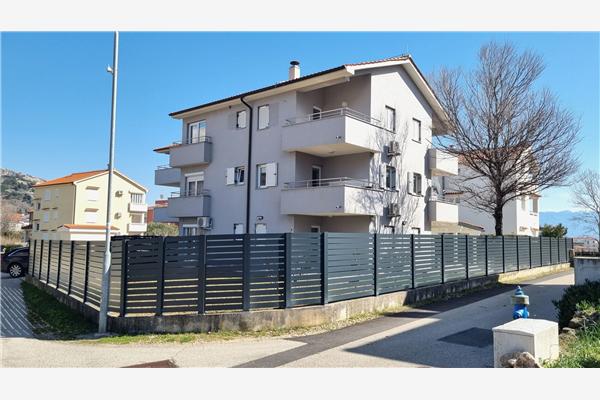 Apartment A4, for 8 persons