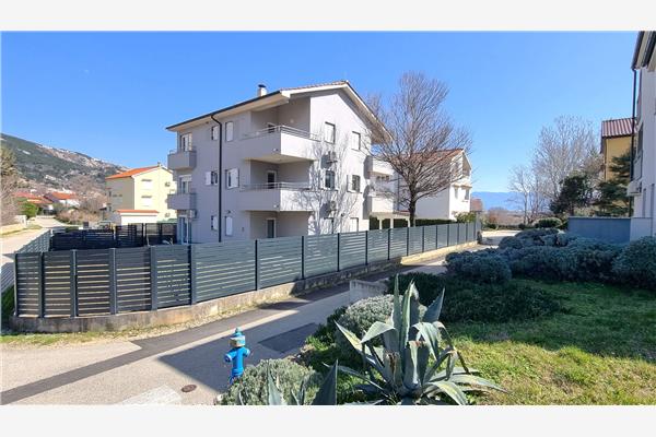 Apartment A4, for 8 persons