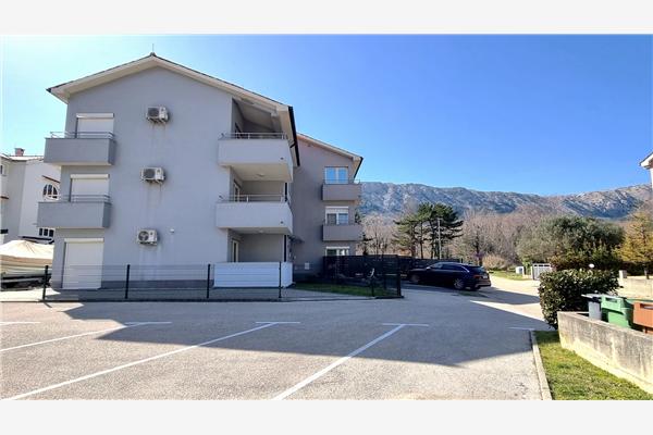 Apartment A4, for 8 persons