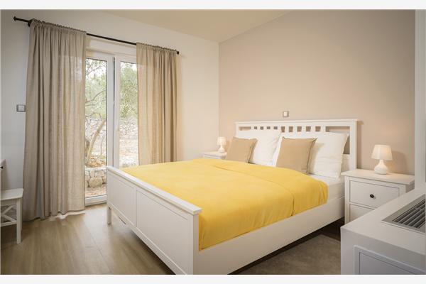 House K1, for 10 persons