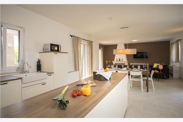 House K1, for 10 persons