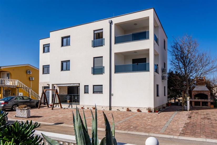 Apartments Lacic