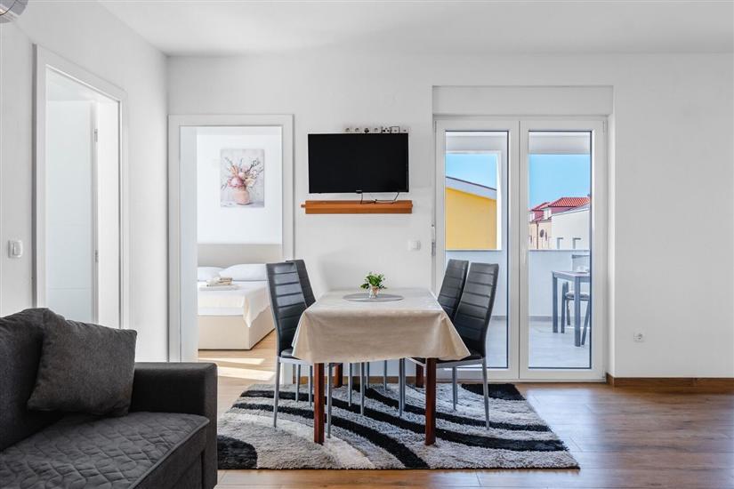 Apartment A1, for 5 persons