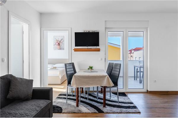 Apartment A1, for 5 persons