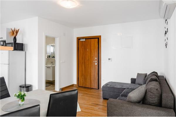 Apartment A1, for 5 persons