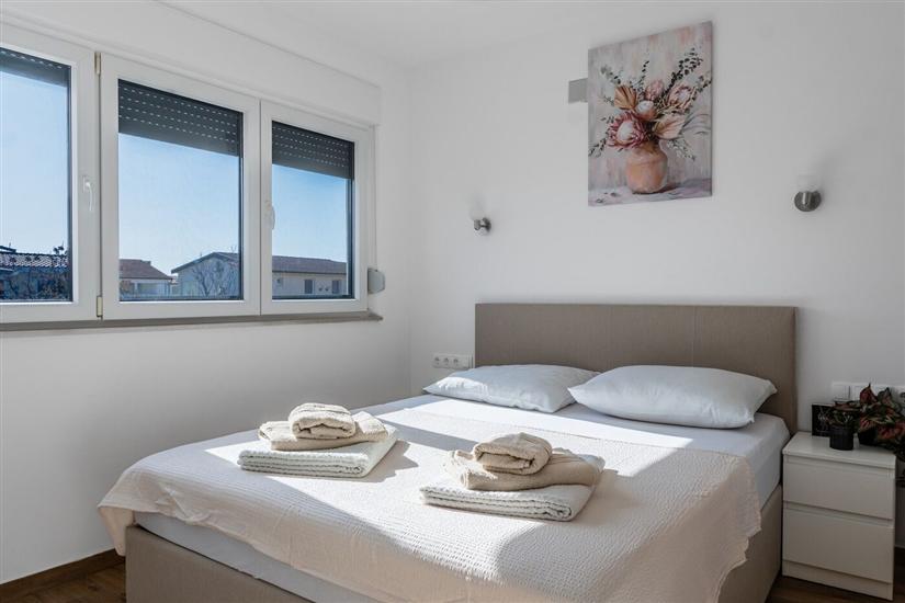 Apartment A1, for 5 persons