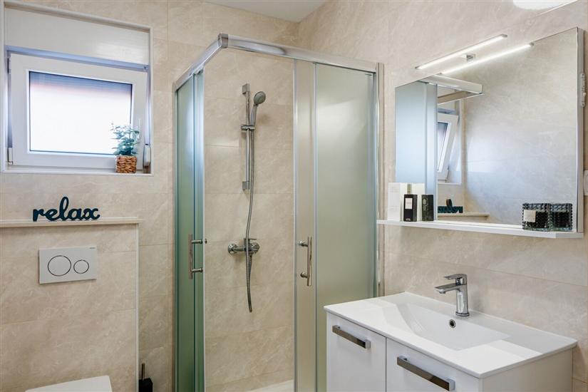 Apartment A1, for 5 persons