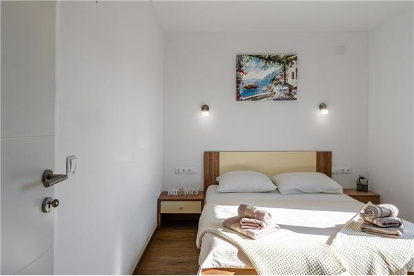 Apartment A1, for 5 persons