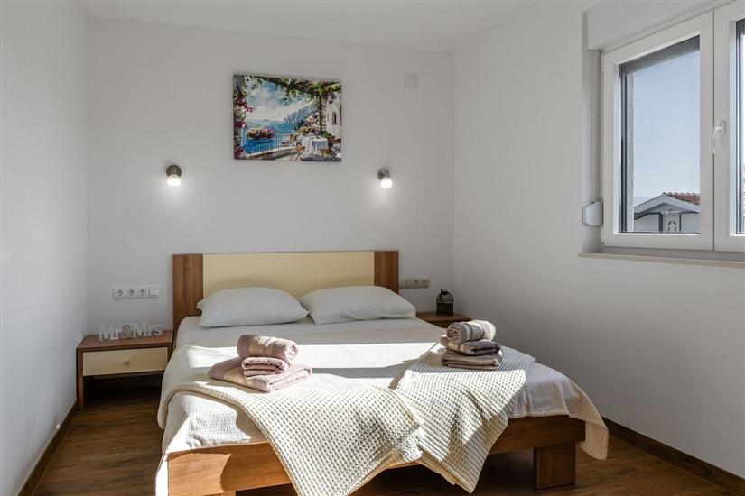 Apartment A1, for 5 persons