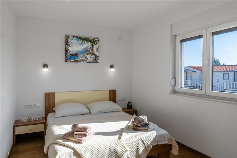 Apartment A1, for 5 persons