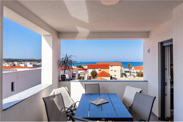 Apartment A2, for 5 persons