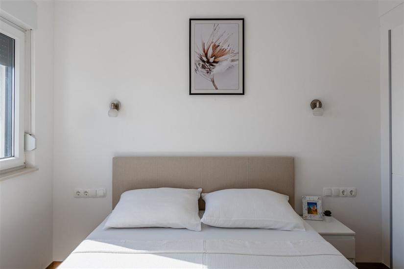 Apartment A2, for 5 persons