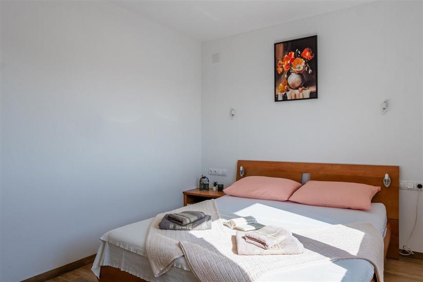 Apartment A2, for 5 persons