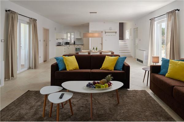 House K1, for 8 persons